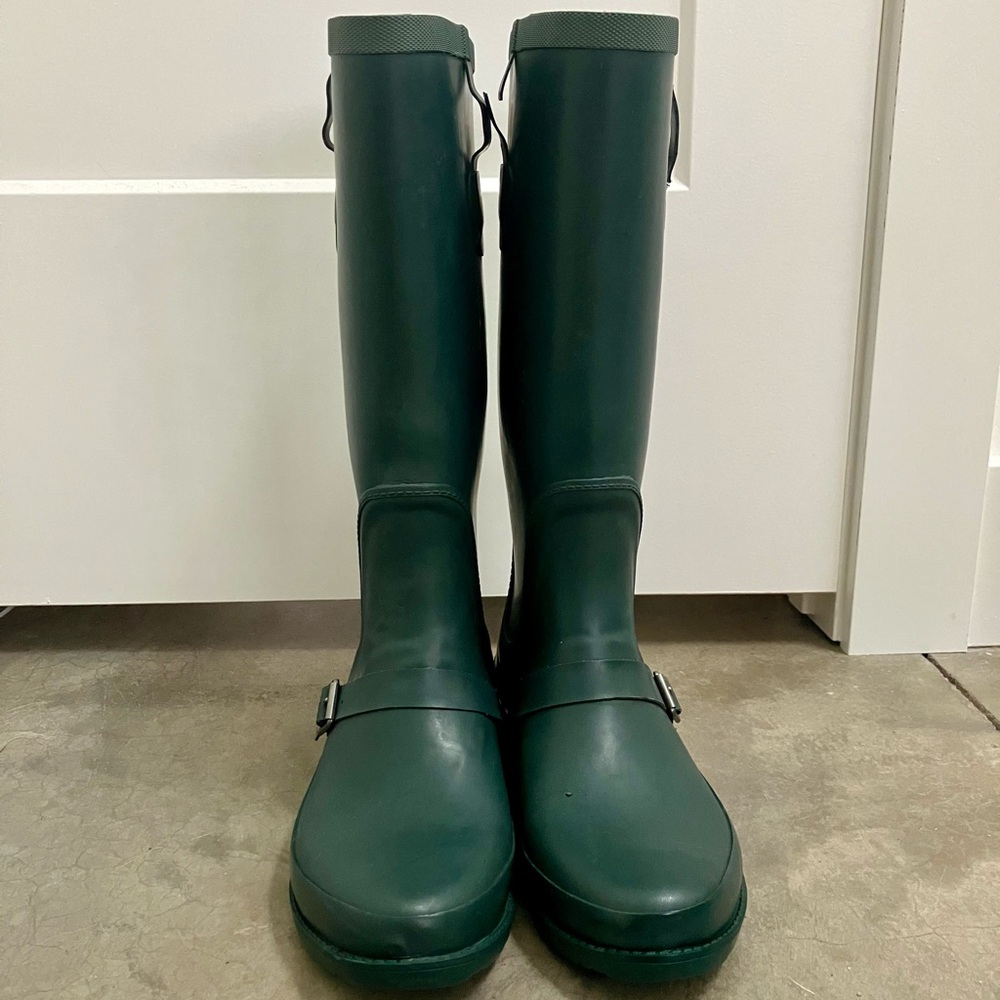 LL Bean Green Tall Wellies - Picture 3 of 9